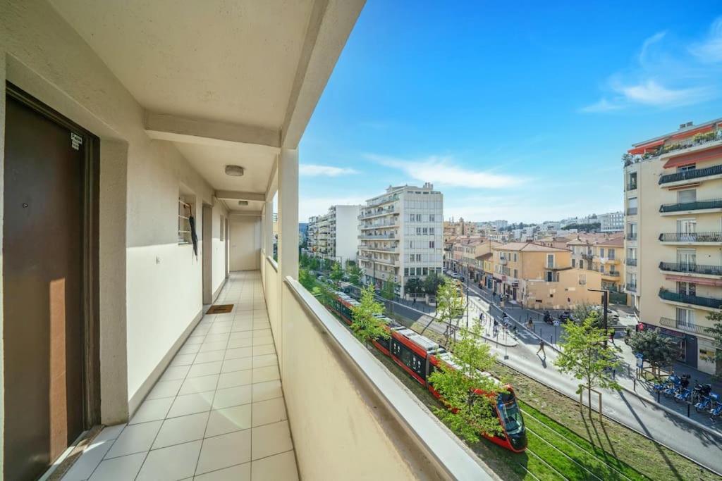La Prom - A Two Bedroom Apartment With A Sea View Ница Екстериор снимка